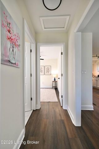 2801 Narragansett Dr, Louisville, KY 40210