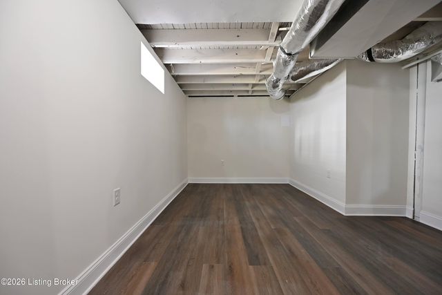 2801 Narragansett Dr, Louisville, KY 40210