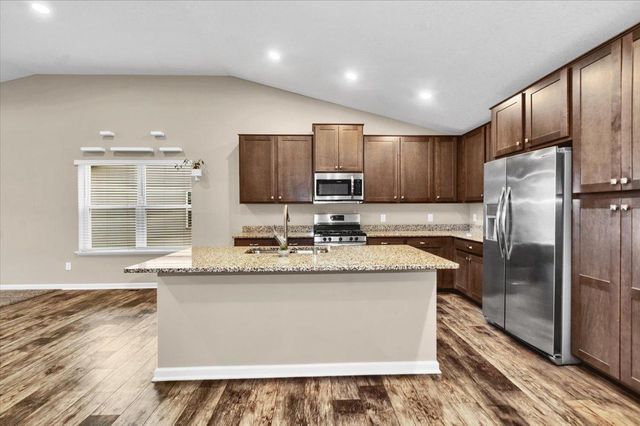 11841 132nd Avenue N, Dayton, MN 55327