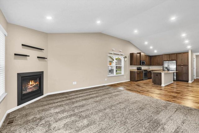 11841 132nd Avenue N, Dayton, MN 55327