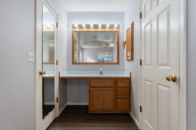 827 Apple Drive, Grove, OK 74344