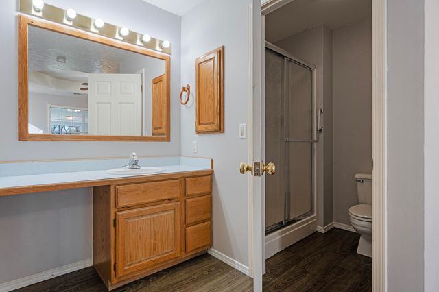 827 Apple Drive, Grove, OK 74344