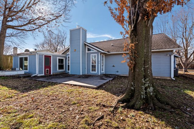 827 Apple Drive, Grove, OK 74344