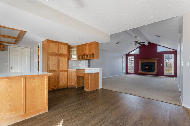 827 Apple Drive, Grove, OK 74344