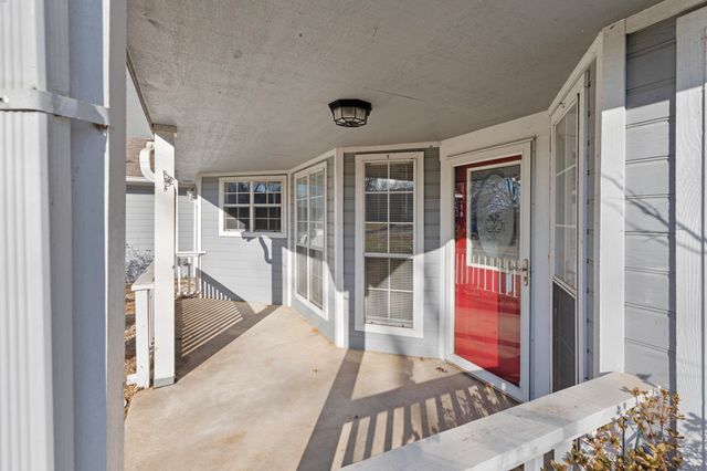 827 Apple Drive, Grove, OK 74344