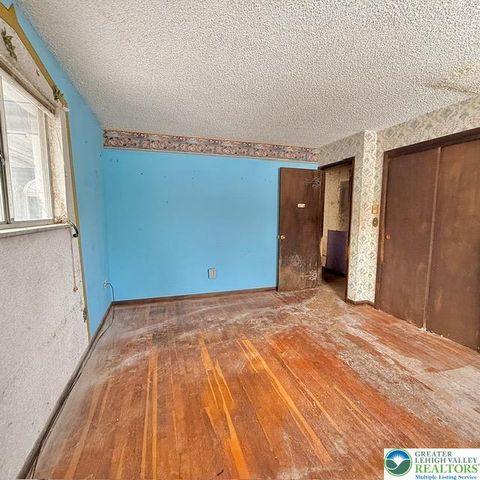 616 Almond Road, Lehigh Twp, PA 18088