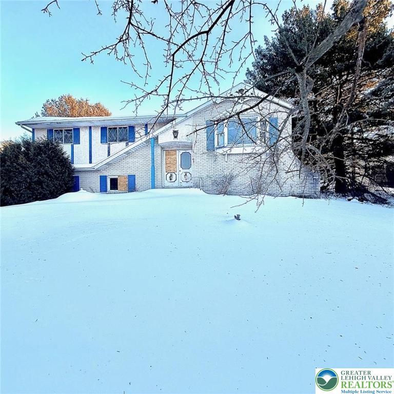 616 Almond Road, Lehigh Twp, PA 18088