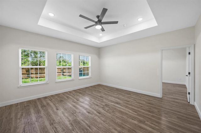 5804 Houghton Avenue, Fort Worth, TX 76107