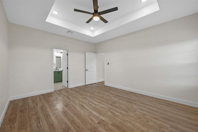 5804 Houghton Avenue, Fort Worth, TX 76107