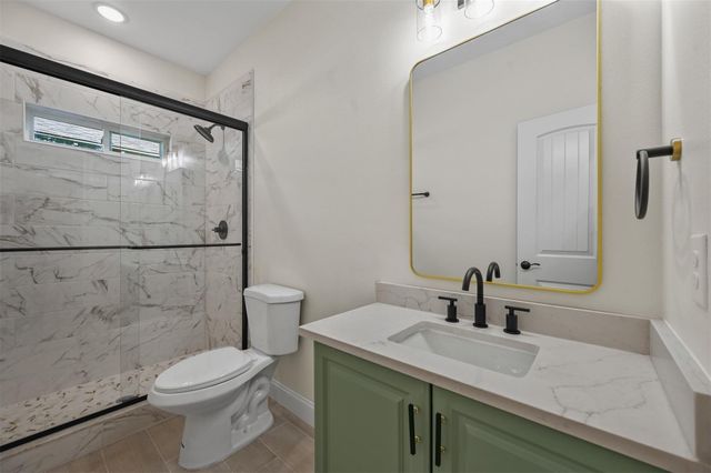 5804 Houghton Avenue, Fort Worth, TX 76107