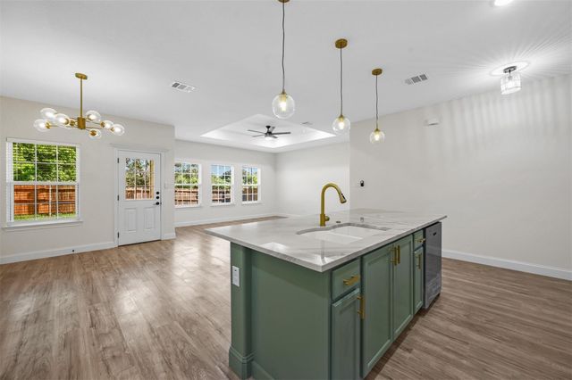 5804 Houghton Avenue, Fort Worth, TX 76107