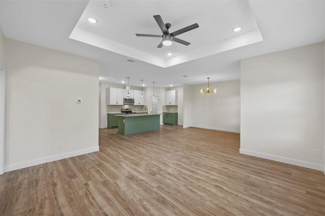 5804 Houghton Avenue, Fort Worth, TX 76107