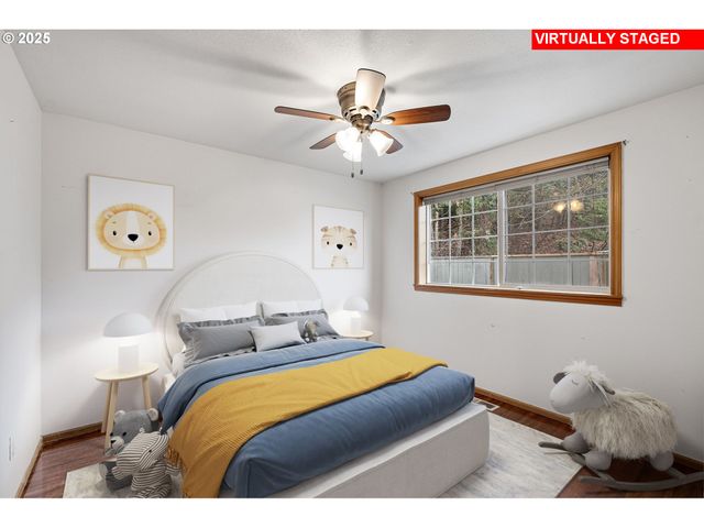 662 S 44TH St, Springfield, OR 97478