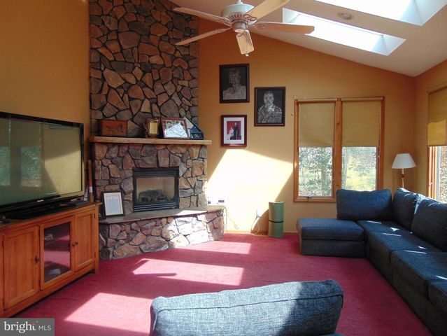 12 MALLARD DR, Tabernacle, NJ 08088