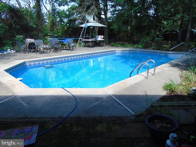 12 MALLARD DR, Tabernacle, NJ 08088