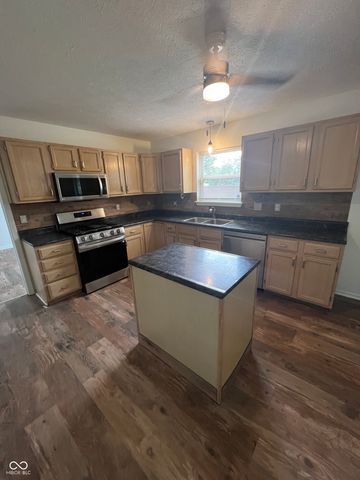 12564 Geist Cove Drive, Indianapolis, IN 46236