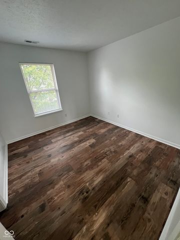 12564 Geist Cove Drive, Indianapolis, IN 46236
