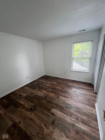 12564 Geist Cove Drive, Indianapolis, IN 46236