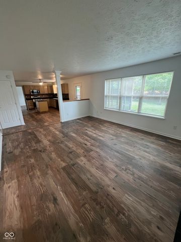 12564 Geist Cove Drive, Indianapolis, IN 46236