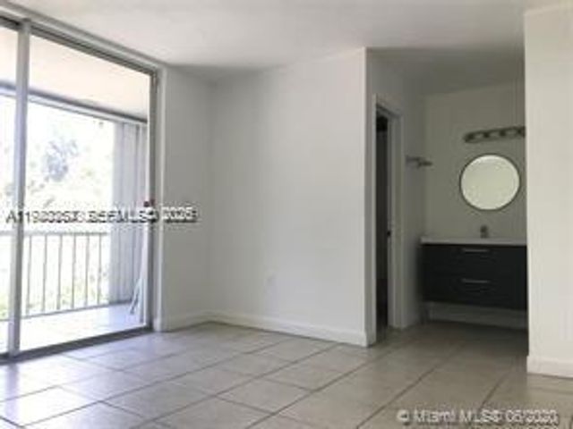 1515 NE 125th Terrace 206, North Miami, FL 33161