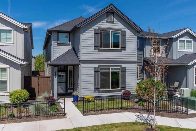 3789 SW Coyote Place, Redmond, OR 97756