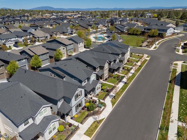 3789 SW Coyote Place, Redmond, OR 97756