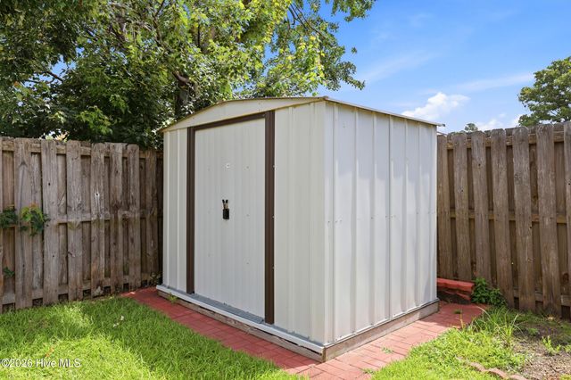 4124 Pine Brush Drive, Leland, NC 28451