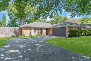 1661 Juniper Lane, Lewisville, TX 75077