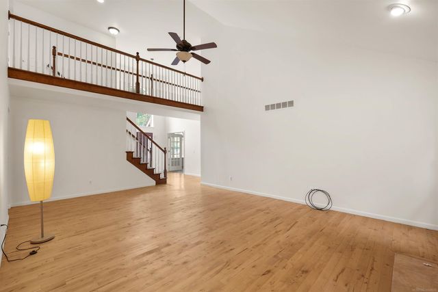8313 Pine Creek Drive, Utica, MI 48316