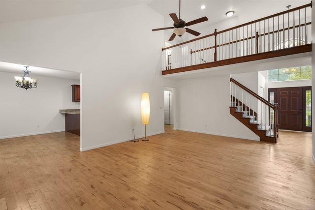 8313 Pine Creek Drive, Utica, MI 48316