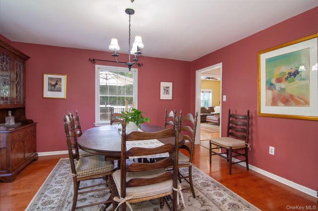 53 Mohican Park Avenue, Dobbs Ferry, NY 10522