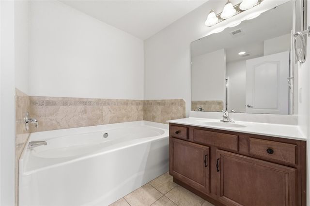 2015 Atwell Drive, Collier Twp, PA 15071