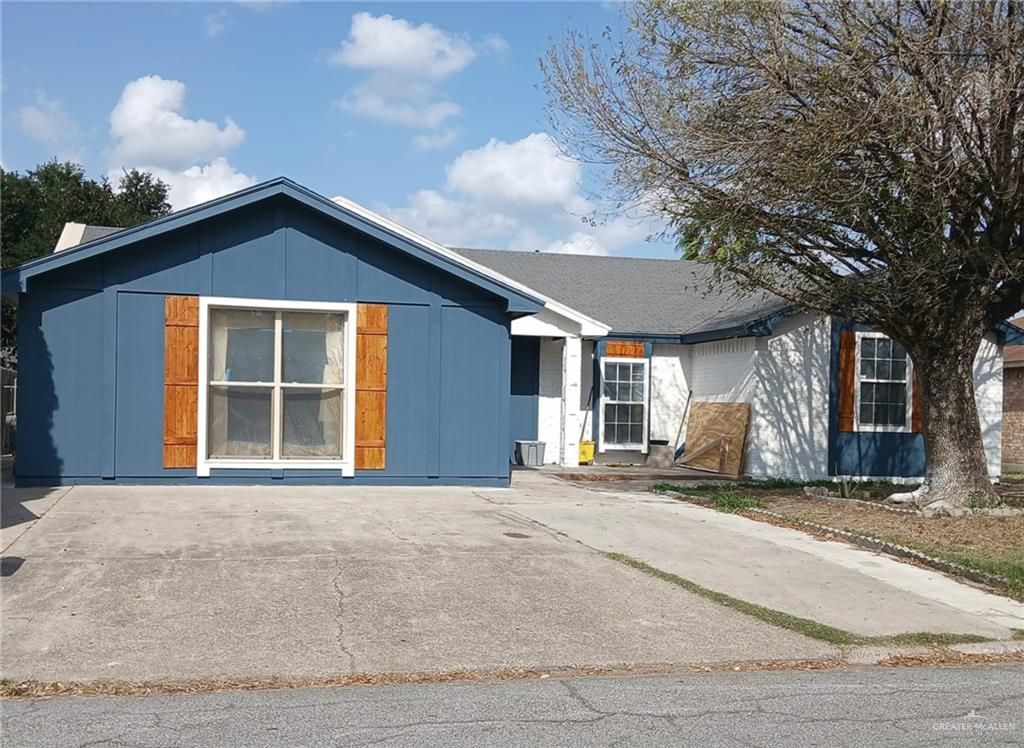 2124 Iris Avenue, Mcallen, TX 78501