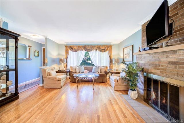 21 Midland Avenue, Central Valley, NY 10917