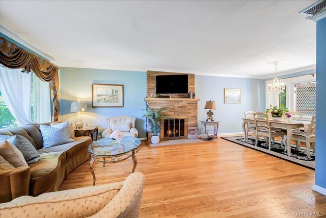 21 Midland Avenue, Central Valley, NY 10917