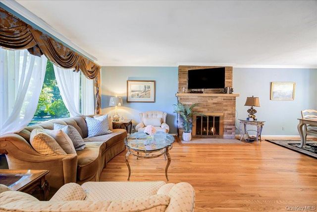 21 Midland Avenue, Central Valley, NY 10917