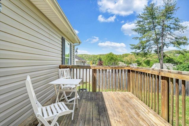 3824 Yellow Mountain RD, Roanoke, VA 24014