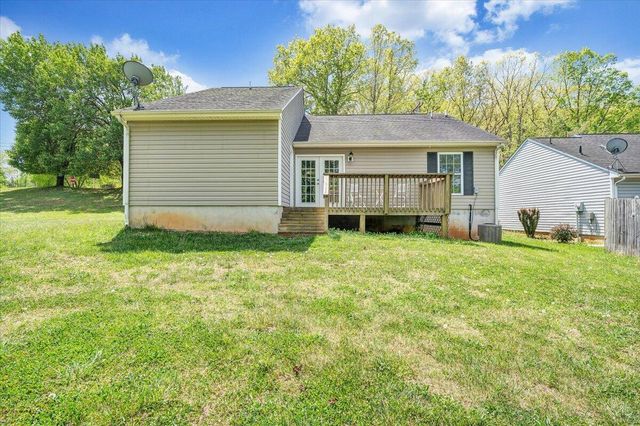 3824 Yellow Mountain RD, Roanoke, VA 24014