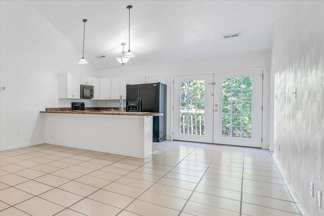 3824 Yellow Mountain RD, Roanoke, VA 24014