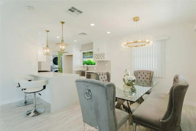 10423--10425 Mcclemont Avenue, Tujunga, CA 91042