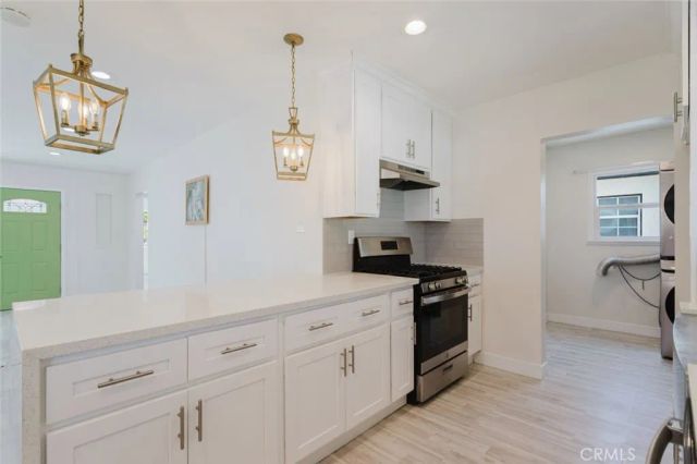 10423--10425 Mcclemont Avenue, Tujunga, CA 91042