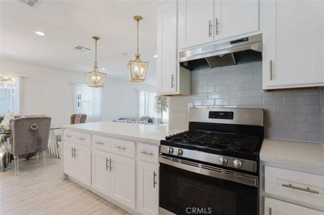 10423--10425 Mcclemont Avenue, Tujunga, CA 91042