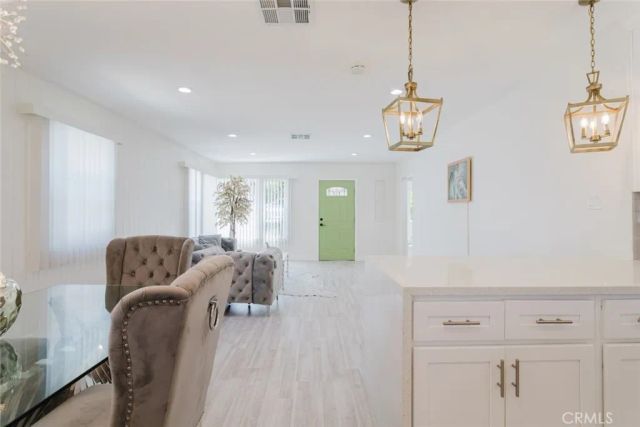 10423--10425 Mcclemont Avenue, Tujunga, CA 91042