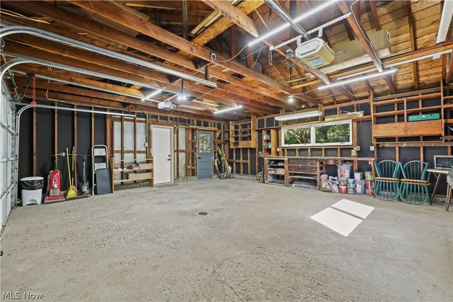 3411 Sweitzer Street NW, Uniontown, OH 44685