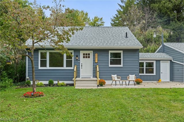 3411 Sweitzer Street NW, Uniontown, OH 44685