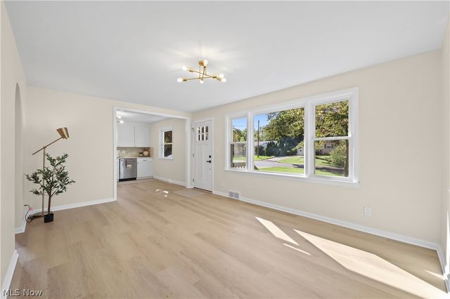 3411 Sweitzer Street NW, Uniontown, OH 44685