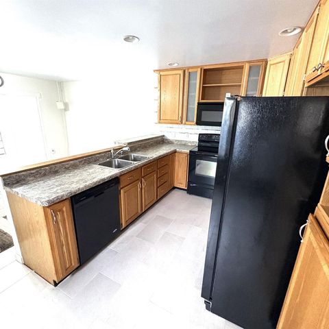 529 Kings Lynn Road, Stoughton, WI 53589