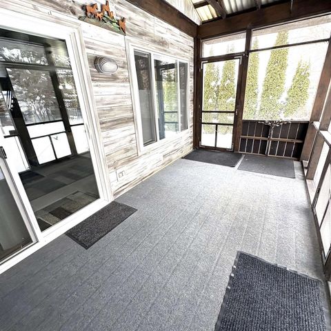 529 Kings Lynn Road, Stoughton, WI 53589