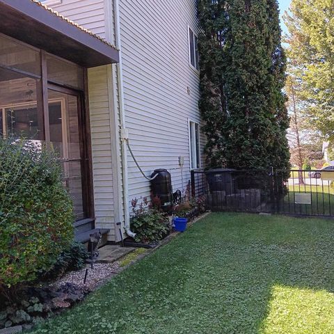 529 Kings Lynn Road, Stoughton, WI 53589