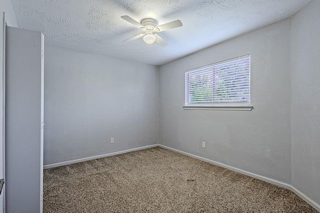214 Brookdale Drive, League City, TX 77573
